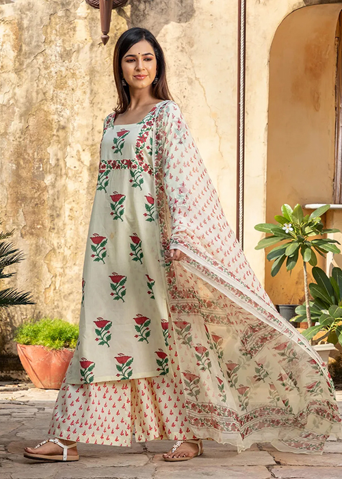 Mother's Day, Sarees and kurtas