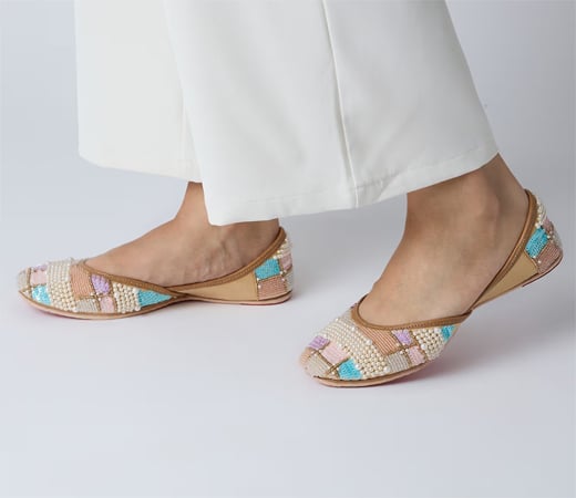 Multi Color Beaded Hand Embroidered Leather Juttis