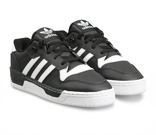 Rivalry Low Black Sneakers