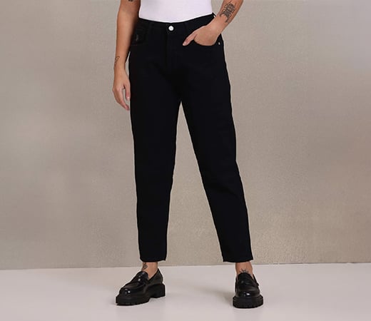 Women Black Mid Rise Mom Fit Jeans