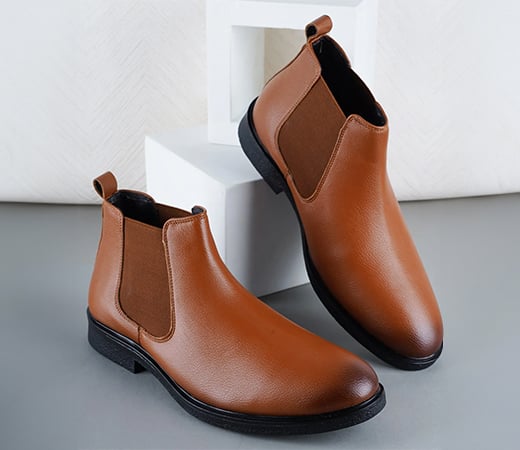 Tan Solid Chelsea Boots