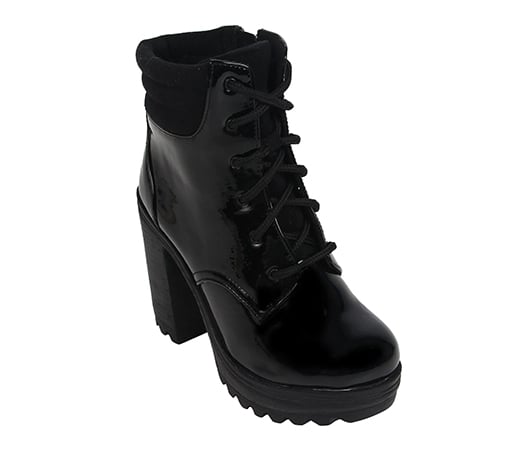 Black Solid Boots