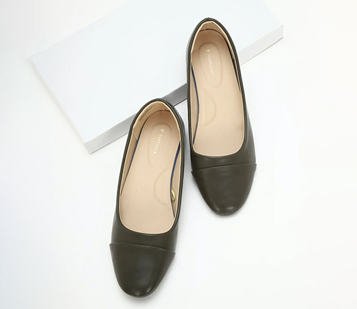 Courbe Womens Black Ballerina