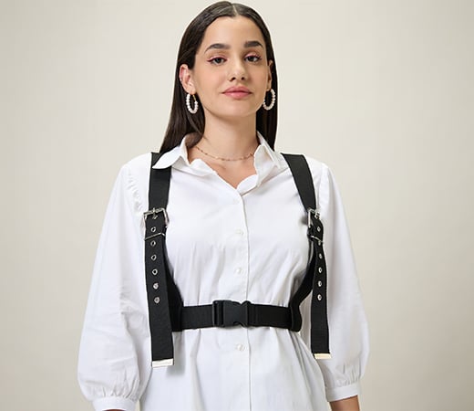 White shirt with corset belt