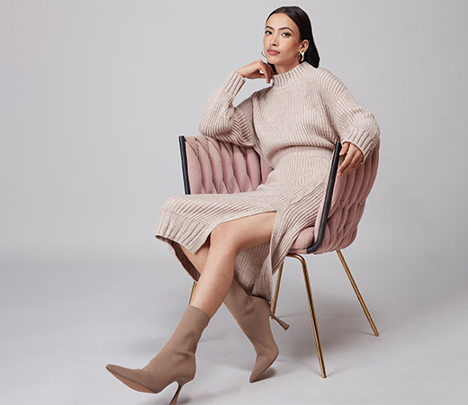 Off White Turtle Neck Boxy Short Sweater