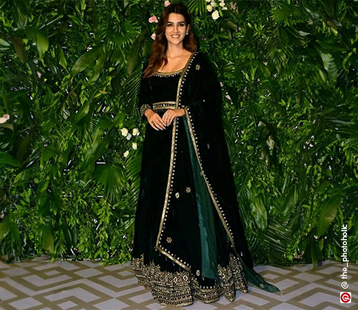 Kriti Sanon wearing an emerald green kurta