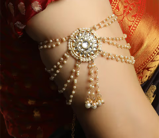  Karatcart Gold Plated Bajubandh