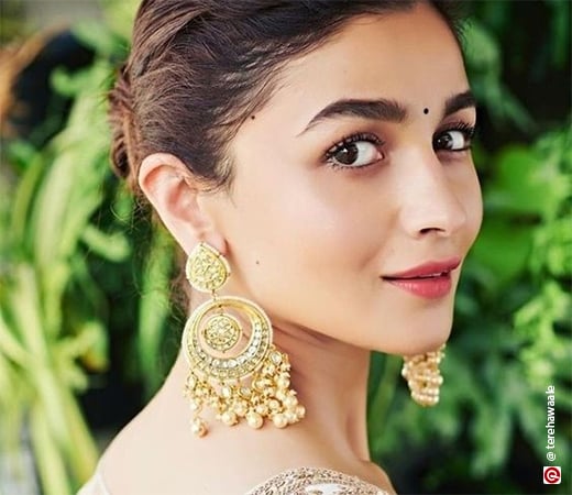 Alia Bhatt wearing jhumka earrings