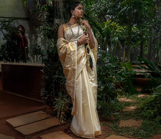 Teejh Anjila White and Gold Kerala Cotton Kasavu Saree