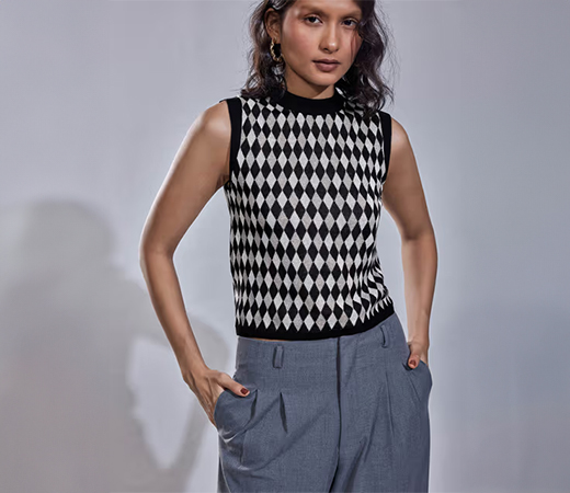 The Label Life Women Argyle Sleeveless Sweater Vest