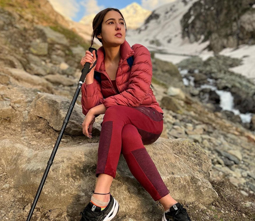 Sara Ali Khan wearing monochrome puffer jacket outfit 