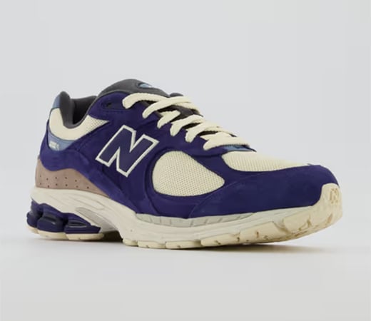 New Balance Men’s 2002 Navy Blue Sneakers