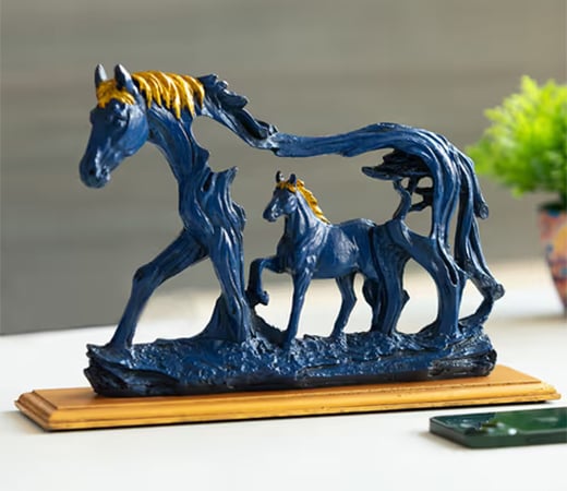 ExclusiveLane Modern Horse with a Pony Decorative Showpiece Statue