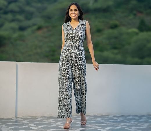 GAYRAA Grey Cotton Floral Printed Jumpsuit 
