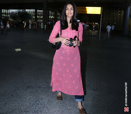 Mrunal Thakur wearing a chikankari kurta with jeans