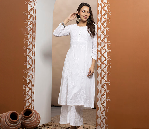 PARAMOUNT CHIKAN White Hand Embroidered Chikankari Kurta