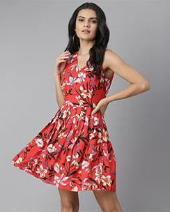 KASSUALLY Red Floral Georgette Dress